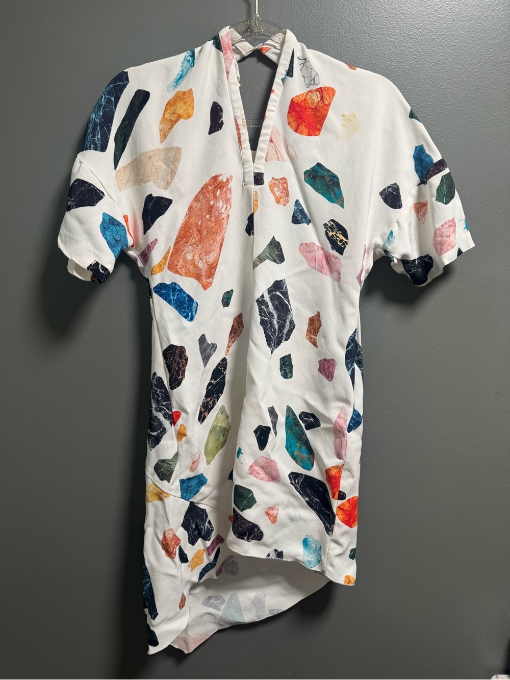 Bimba Y Lola White Dress with Rock Print Multicolor Abstract Vneck Keyhole Small
